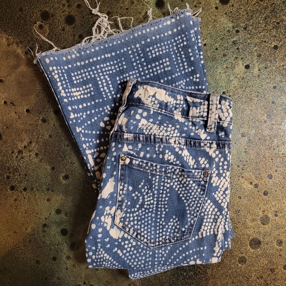 Free People Denim Jeans Size 24 Blue & White Festival Print